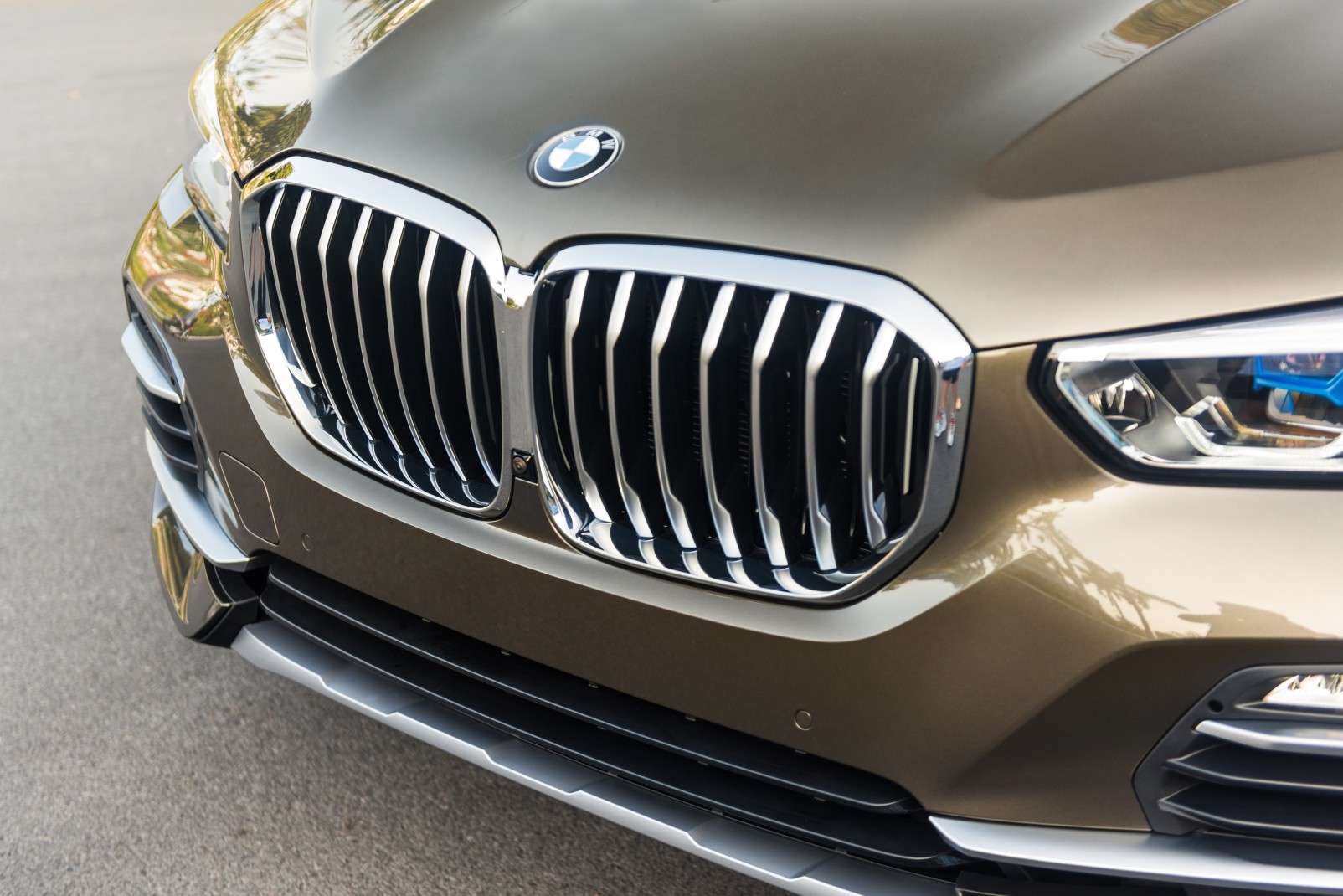 Thiết Kế Ngoại Thất Bmw X5 Xdrive40i Xline Plus 04 (1)