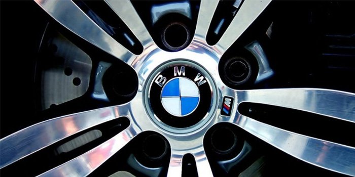 Logo bánh xe BMW chính hãng là gì ? có gì đặc biêt ?